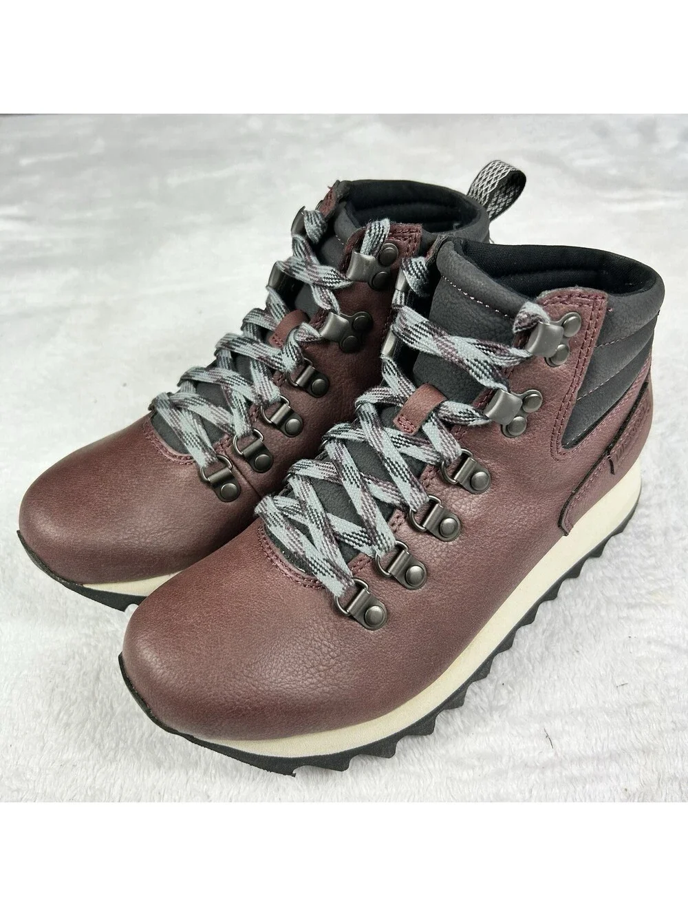 Merrell Womens Alpine Hiker Hiking Boots Size 6 Burgundy Trail Shoes J003772 New